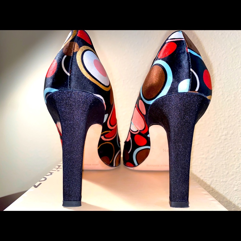 Multi Color heels - Picture 7 of 16